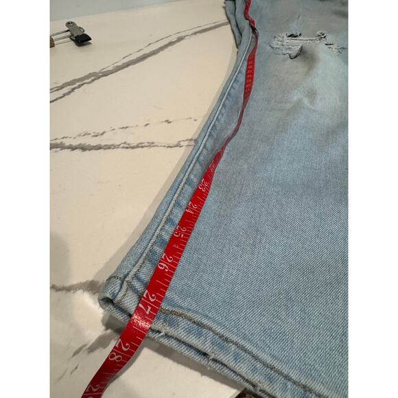 Levi's Wedgie Straight Leg Jeans Button-Fly Light Wash Size 32 - Picture 7 of 9